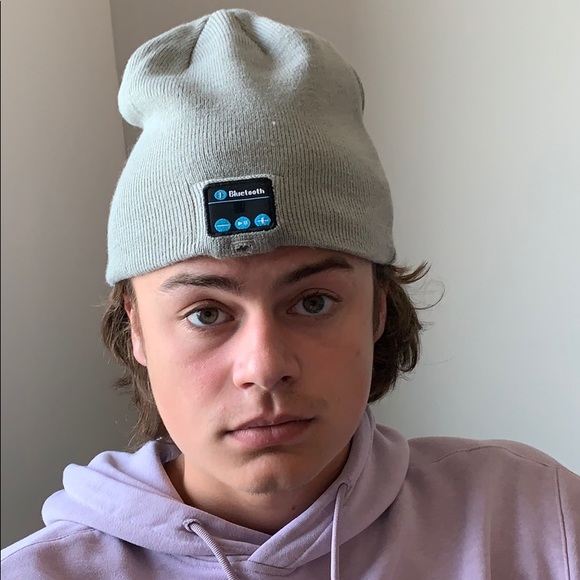 Other - Bluetooth Hat with Speaker
